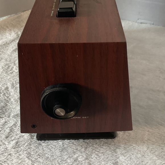 Longines Brown and Black vintage FM AM Radio Clock - Picture 4 of 7